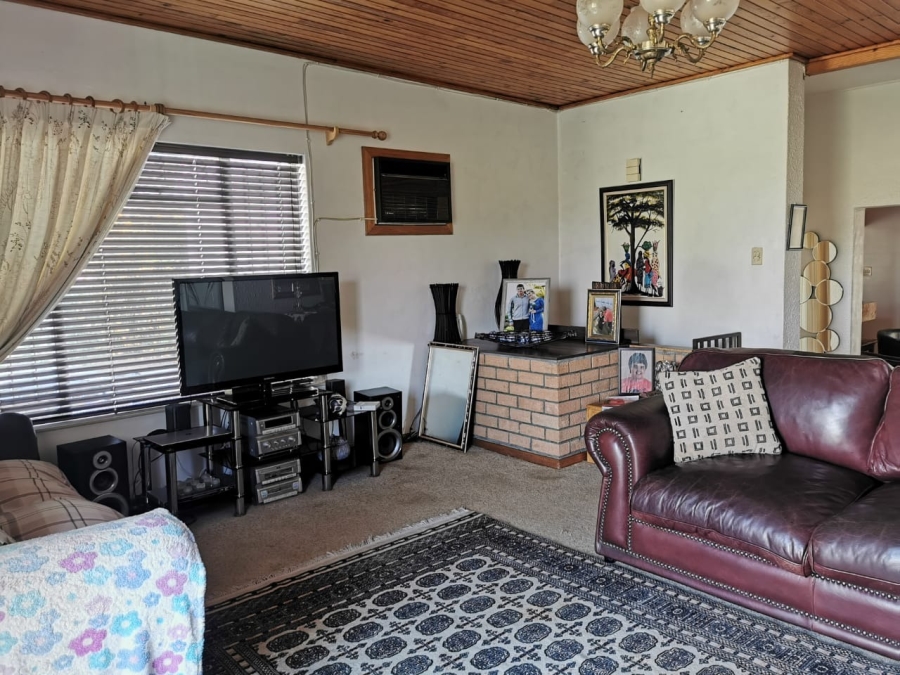 4 Bedroom Property for Sale in Moorreesburg Western Cape